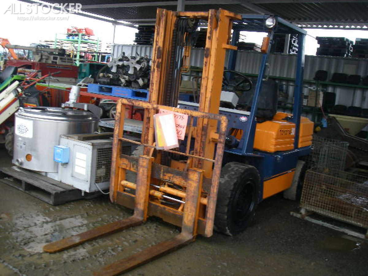 Toyota 5fd30 Forklifts Y 1382h Tochigi Ken Used Construction Equipment Vehicles And Farm Machinery For Sale Allstocker